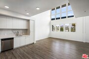 Photo - 5750 Hollywood Blvd Apartment Unit 634
