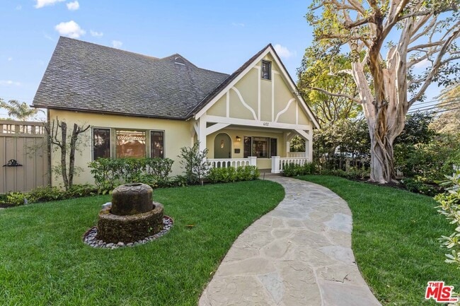 Building Photo - 602 11th St