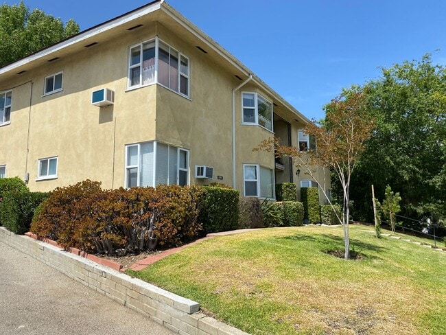 Photo - 1915 Minoru Dr Unit 1915  #2A