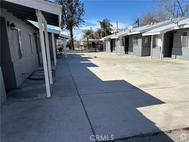 Building Photo - 226 N Inez St Unit B Rental