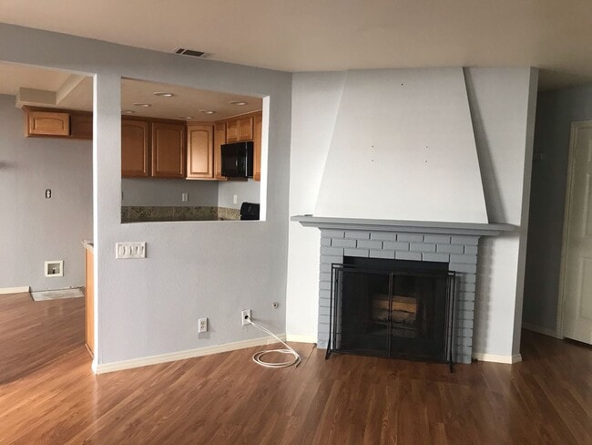 Photo - 2 BEDROOM/2BATH TOWN HOUSE STYLE CONDO IN ...