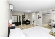 Photo - 2333 Batson Ave