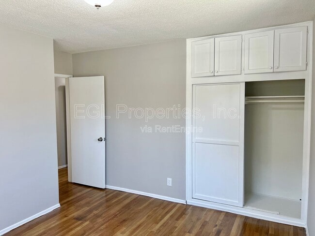 Photo - 11535 Sylvan St Unit 3