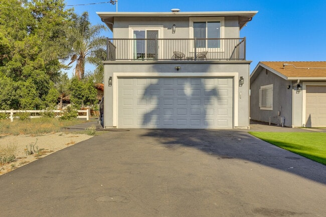 Photo - 2022 Avenida Del Diablo Unit ID1308385P