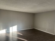 Photo - 5840 Hazeltine Ave