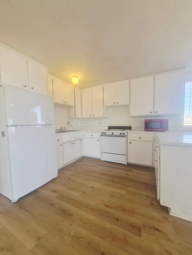 Photo - 1050 Alta Ave