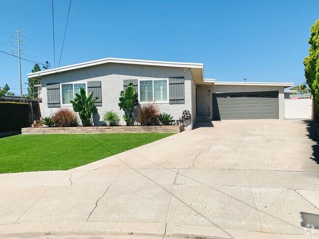 Building Photo - STUNNING 5BD/3BA RESIDENCE IN SERRA MESA! ... Rental
