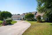 Photo - 2017 Freeborn Way House