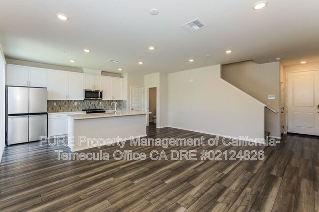 Photo - 28240 Heirloom Dr