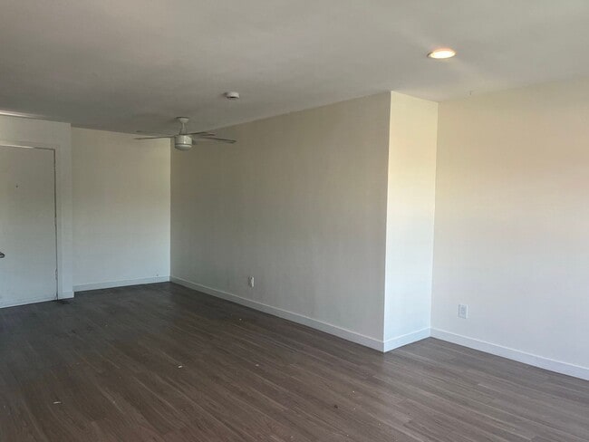 Photo - 9010 Tobias Ave Unit 264