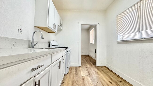 Photo - 410 Witmer St Apartment Unit 10