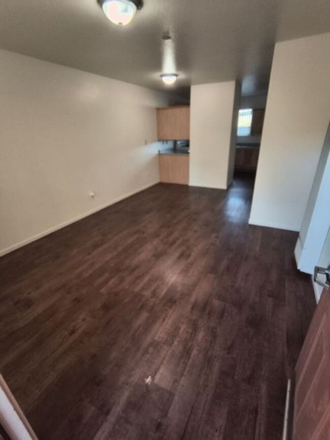 Building Photo - 504 S Oakley Ave Unit 504A