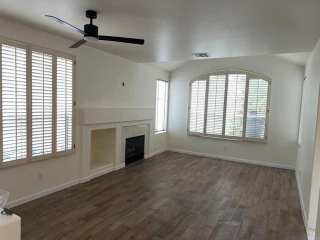 Building Photo - 420 Sanibelle Cir Unit 100
