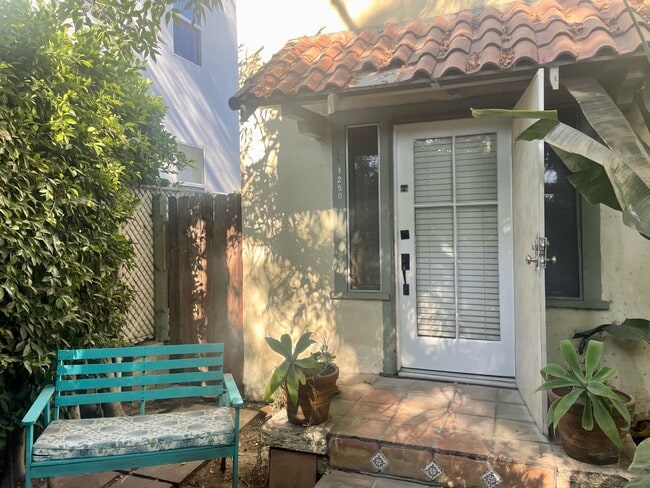 Front porch - 1250 N Citrus Ave Unit Citrus home sweet home