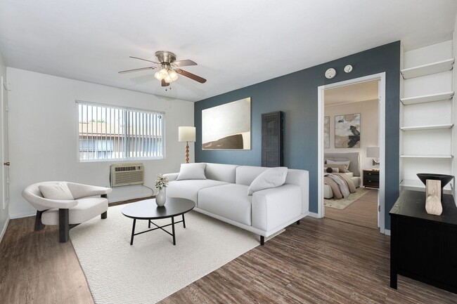 Photo - Lakeside Upstairs First Month FREE 1 Bd / 1 ba w/ In Unit Laundry, Parking, + Water/Trash Included Unit #76