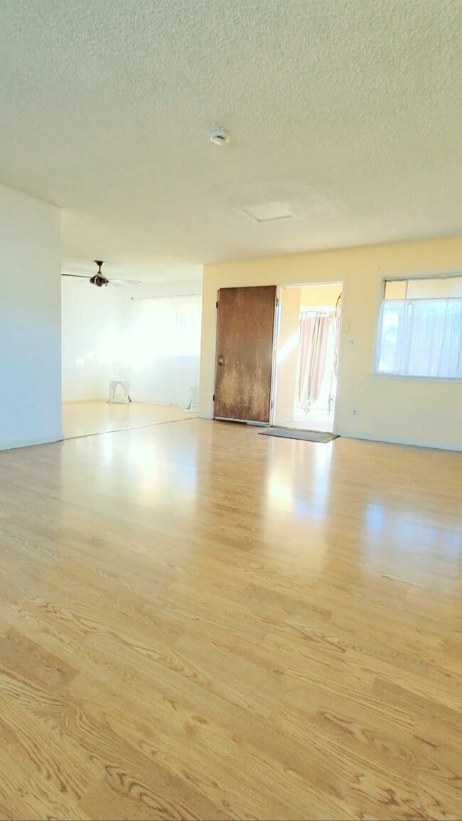 Photo - 2239 N Frederic St Unit Apt