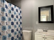Photo - 6375 Osler St