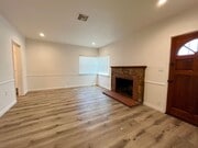 Photo - Completely Renovated Jem just north of Ven... House