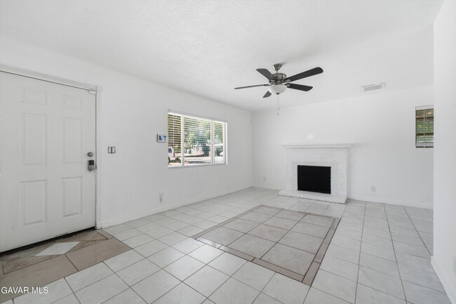 Photo - 44338 23rd St W