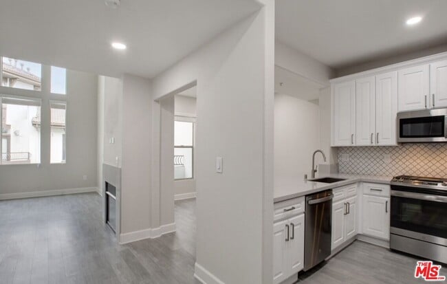 Photo - 6280 W 3rd St Unit 4-413