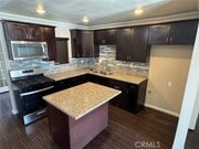 Photo - 926 Griffith Way