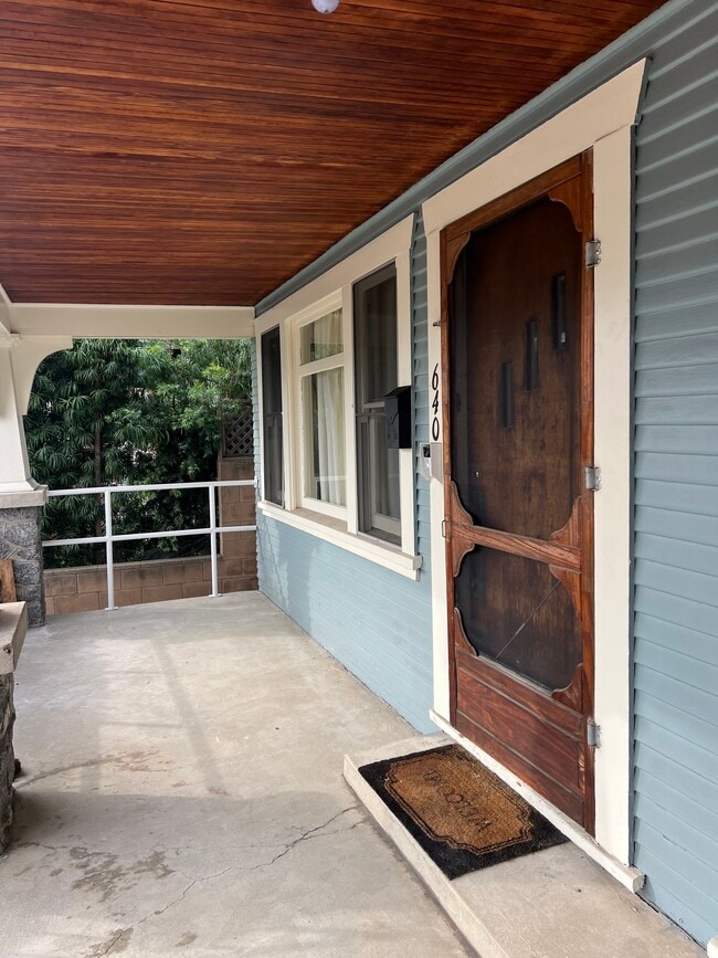 Photo - 640 W 16th St Unit 2