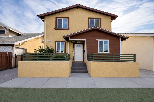 Building Photo - 1440 E 42nd St