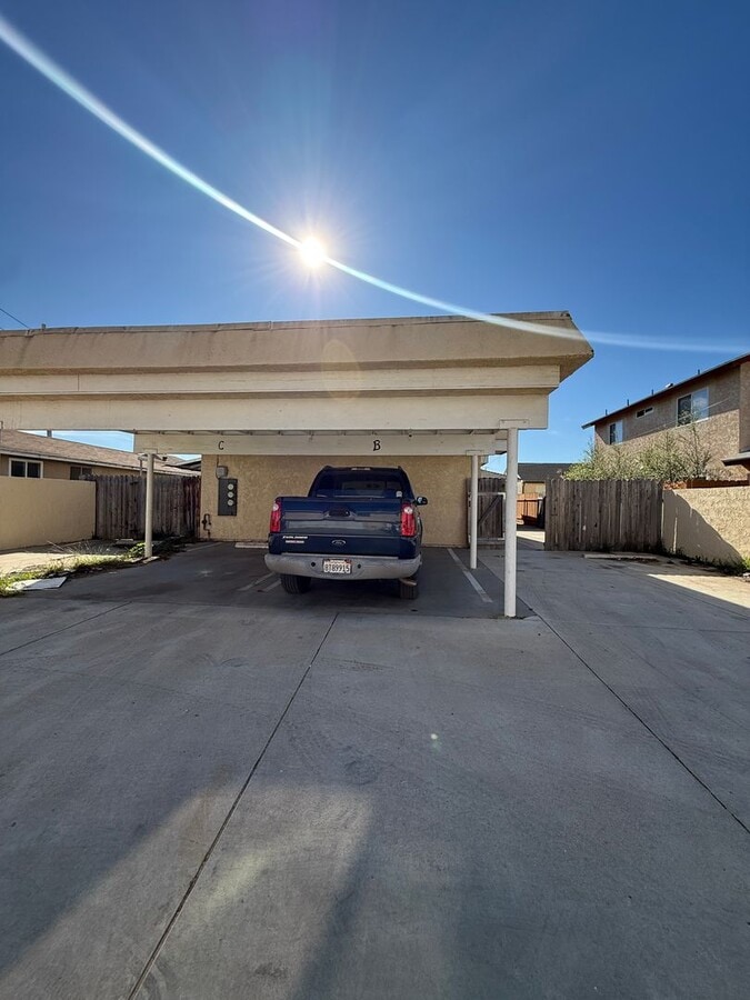 Photo - ZZ717 PLCMT Unit B