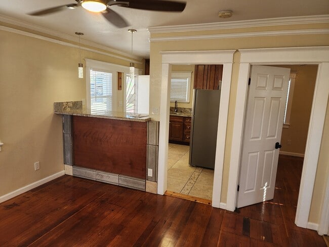 Photo - 223 Southlook Ave
