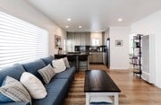 Photo - 424 29th St Apartments
