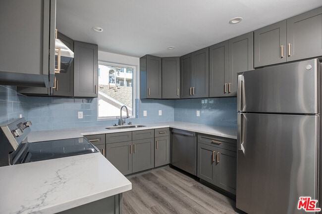 Photo - 1432-1432 W 9th St Unit 1432