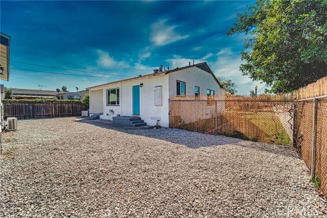 Photo - 1101 E 115th St