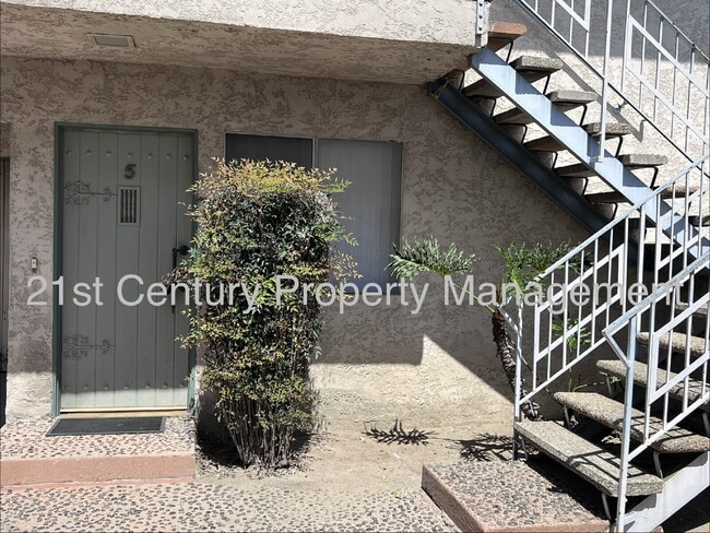 Photo - Spacious 1 Bedroom Ground Level Apartment - Downey Unit 5