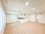 Photo - 6041 Whitsett Ave Unit 103