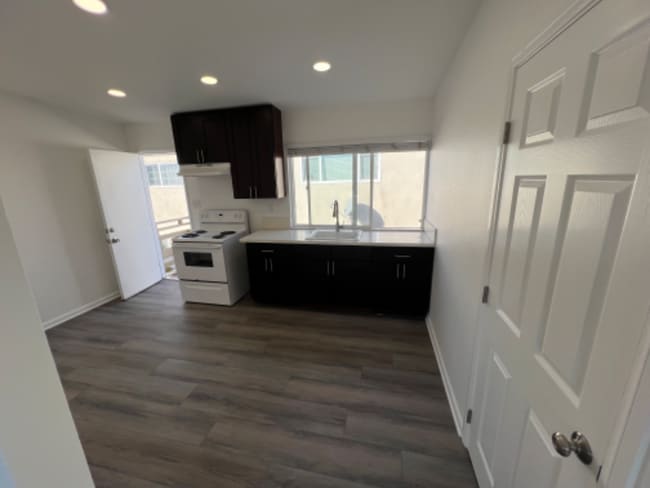 Building Photo - 18689 San Marcos St