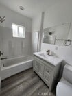 Photo - 810 Quarry St