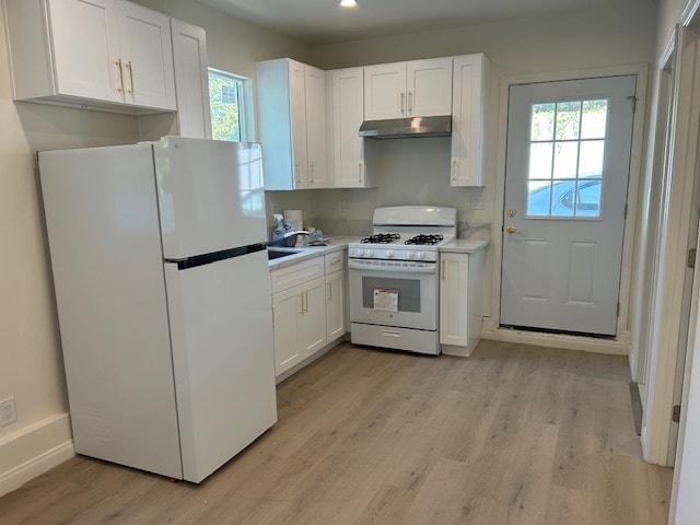 Photo - 8054 Cedros Ave