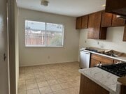 Kitchen - 13639 Yakima Rd Unit 2