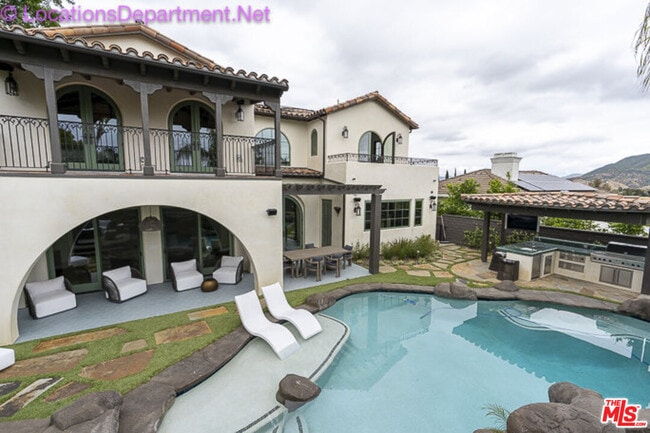 Photo - 5861 Ridgebrook Dr