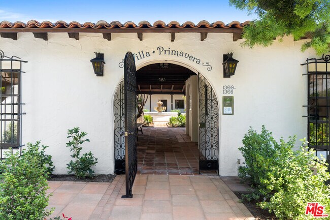 Photo - 1302 N Harper Ave