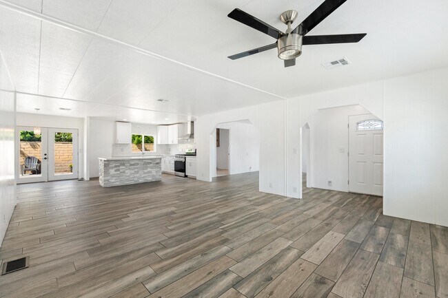 Photo - 32421 Camilla Cir