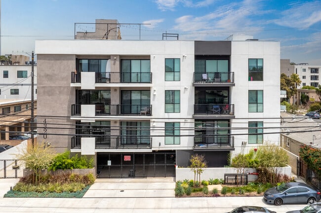 Photo - 4320 Inglewood Blvd