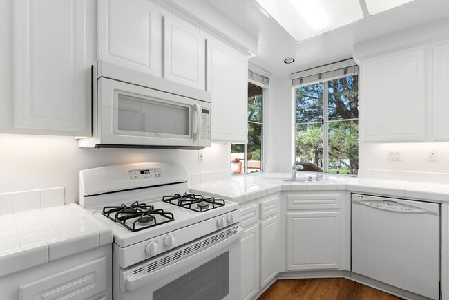 Photo - RARELY AVAILABLE – UPPER-LEVEL 1 BEDROOM +...