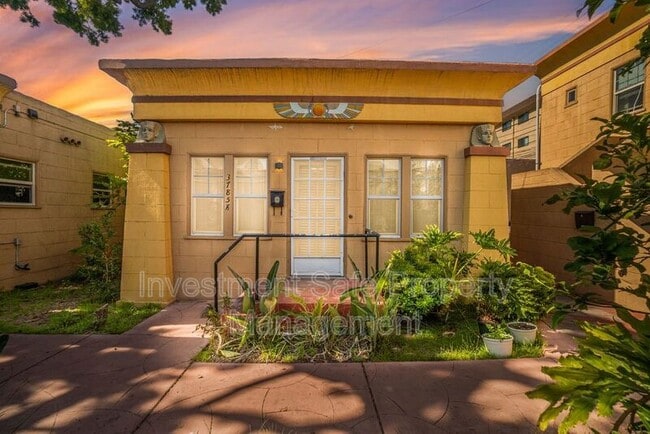3785 1/2 Park Blvd - 3785 1/2 Park Blvd House