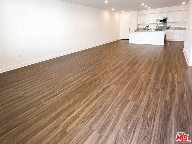 Photo - 1893 Union St Unit 124