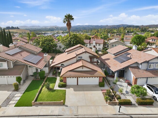 Photo - 3353 Silvertip Rd