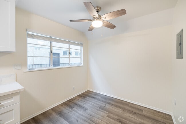 1BR, 1BA - 715SF - Dining Room - Las Casitas Apartments