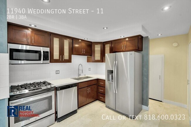 Photo - 11940 Weddington St