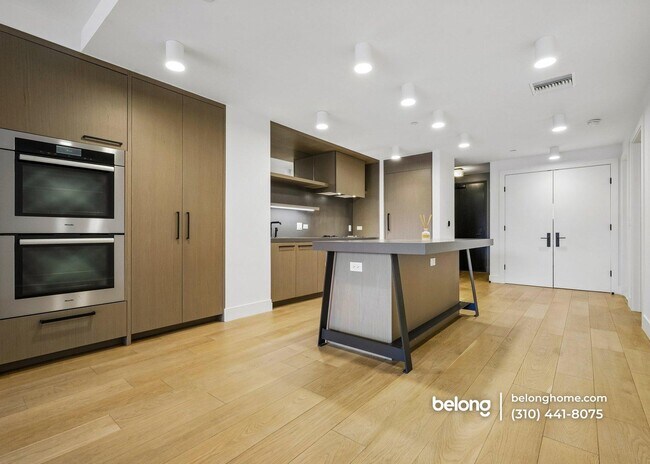 Photo - 10777 Wilshire Blvd Unit 210