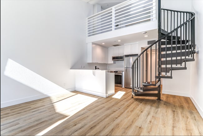 Photo - Girard Lofts